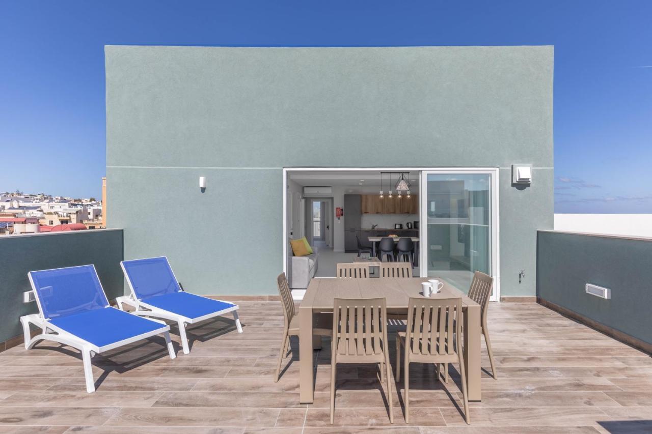Apartment Unique Penthouse With Private Heated Jacuzzi, Close To Restaurants And Night Life *
